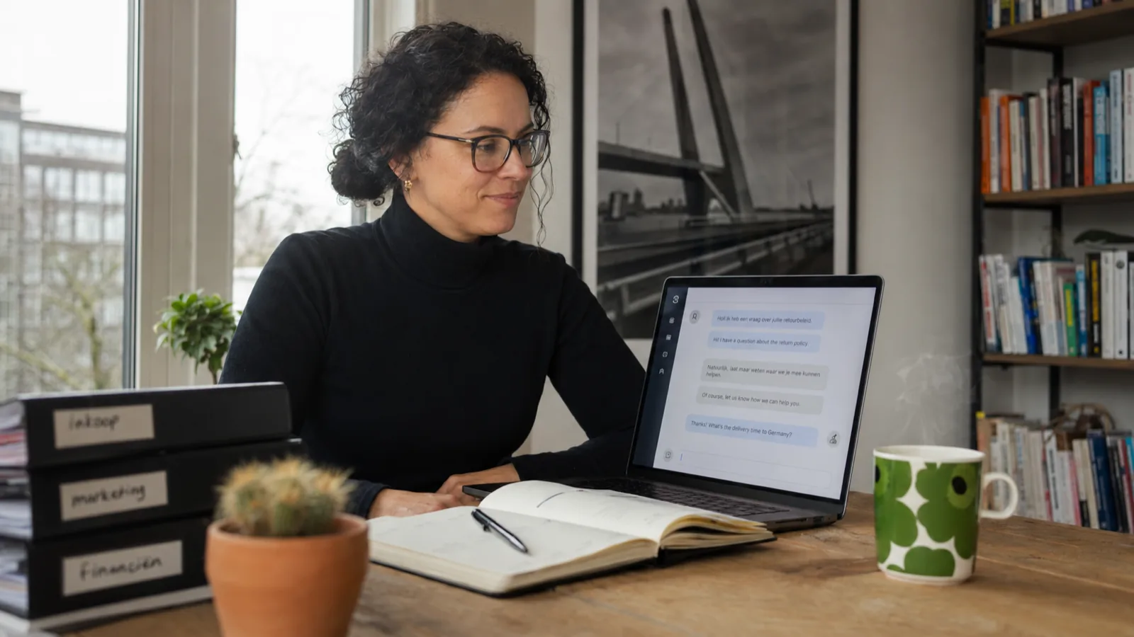 Intercom AI Agent (Fin) instellen voor een meertalige webshop: zo bouw je een chatbot die echt converteert